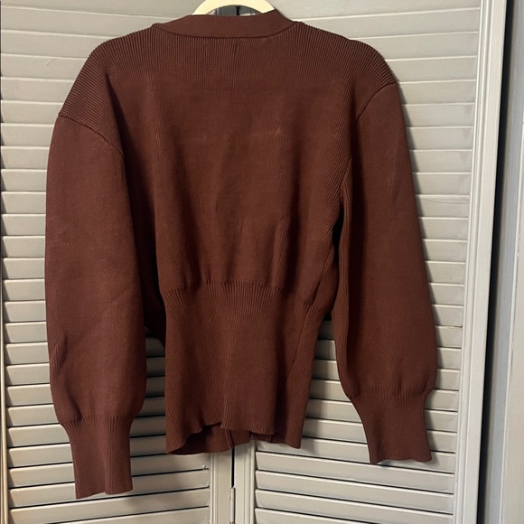 Urban Revivo V-Neck Cropped Knit Cardigan, Brown with Gold Button, Size 8 - Picture 4 of 14